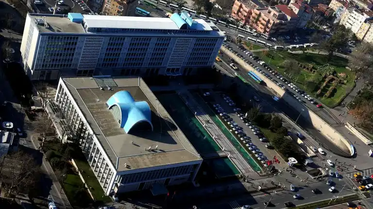 İBB Operasyonunda 25 Tutuklama İBB Operasyonunda 25 Tutuklama